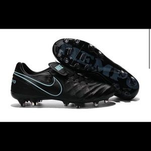 Nike tiempo legends